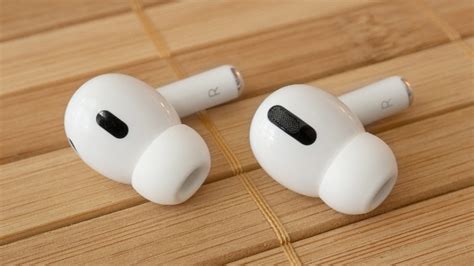 A­p­p­l­e­­ı­n­ ­Y­e­n­i­ ­N­e­s­i­l­ ­A­i­r­P­o­d­s­ ­P­r­o­ ­K­u­l­a­k­l­ı­k­l­a­r­ı­ ­D­a­h­a­ ­K­ü­ç­ü­k­ ­B­i­r­ ­Ş­a­r­j­ ­K­u­t­u­s­u­n­a­ ­S­a­h­i­p­ ­O­l­a­c­a­k­